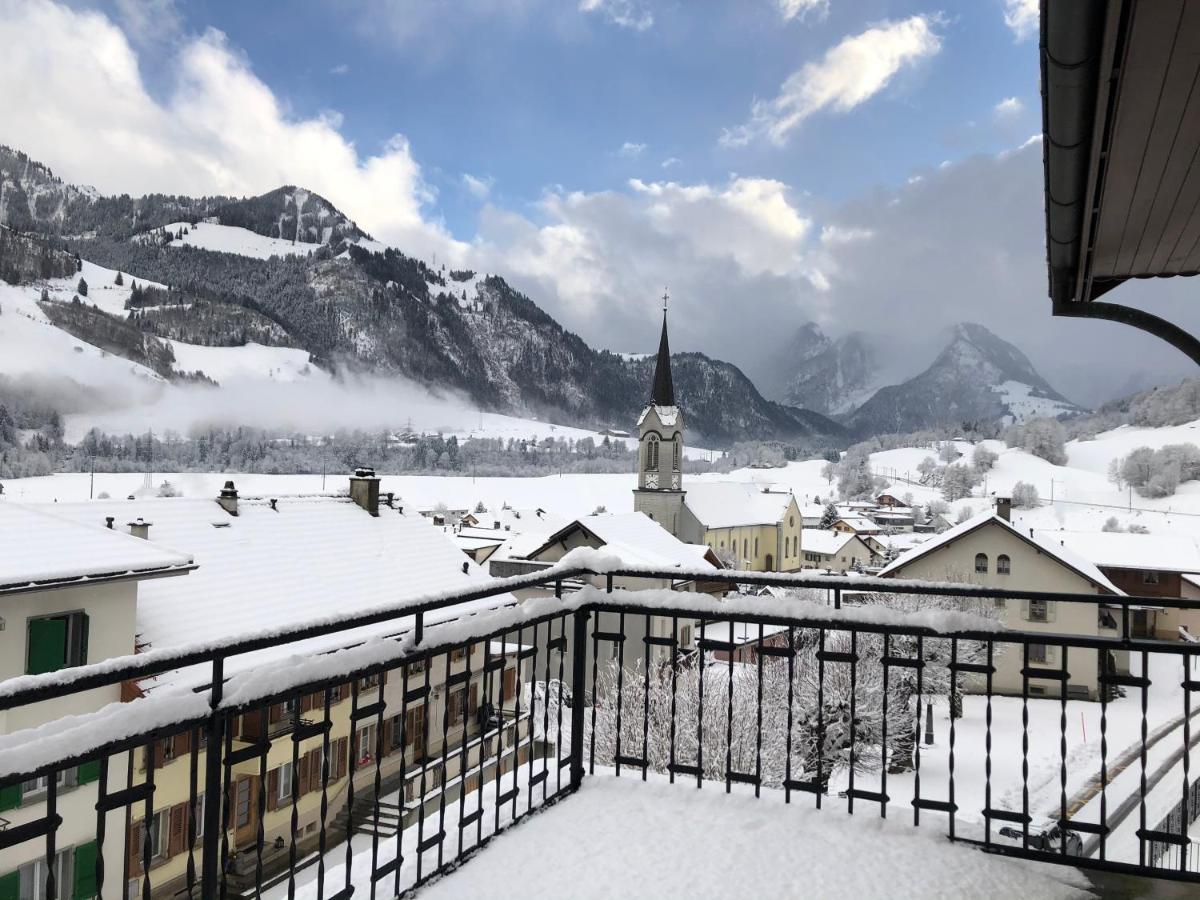 Auberge De L'Ange Albeuve ภายนอก รูปภาพ
