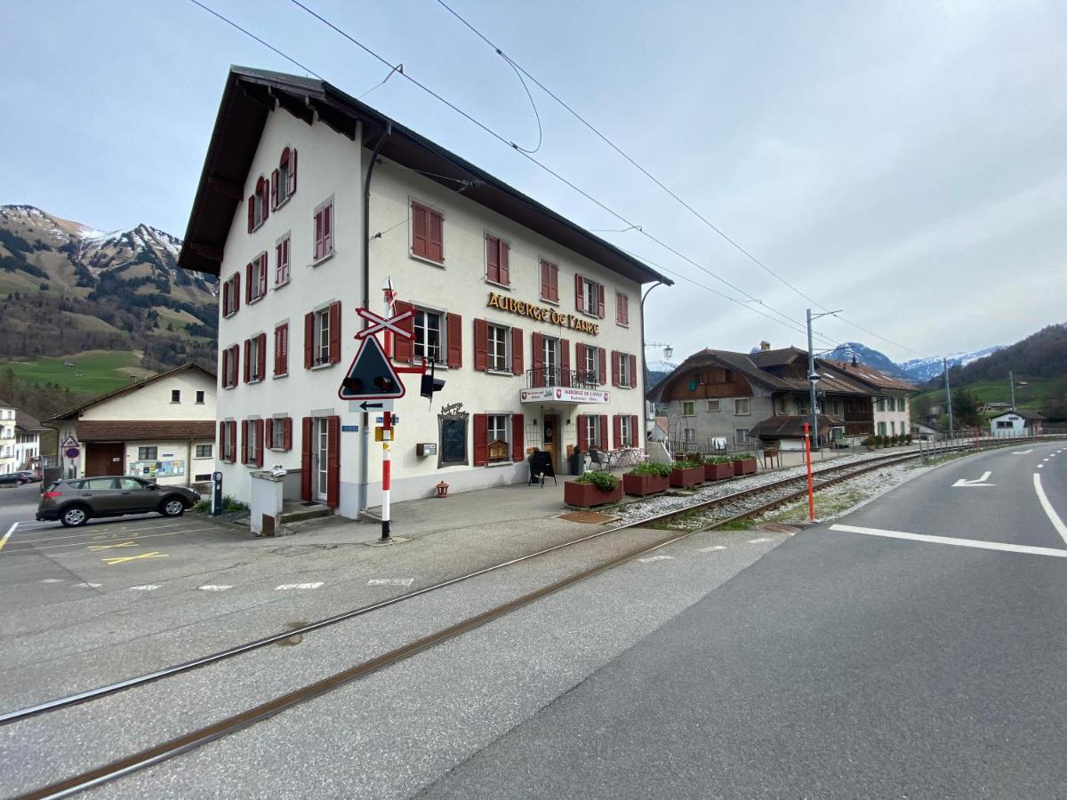 Auberge De L'Ange Albeuve ภายนอก รูปภาพ