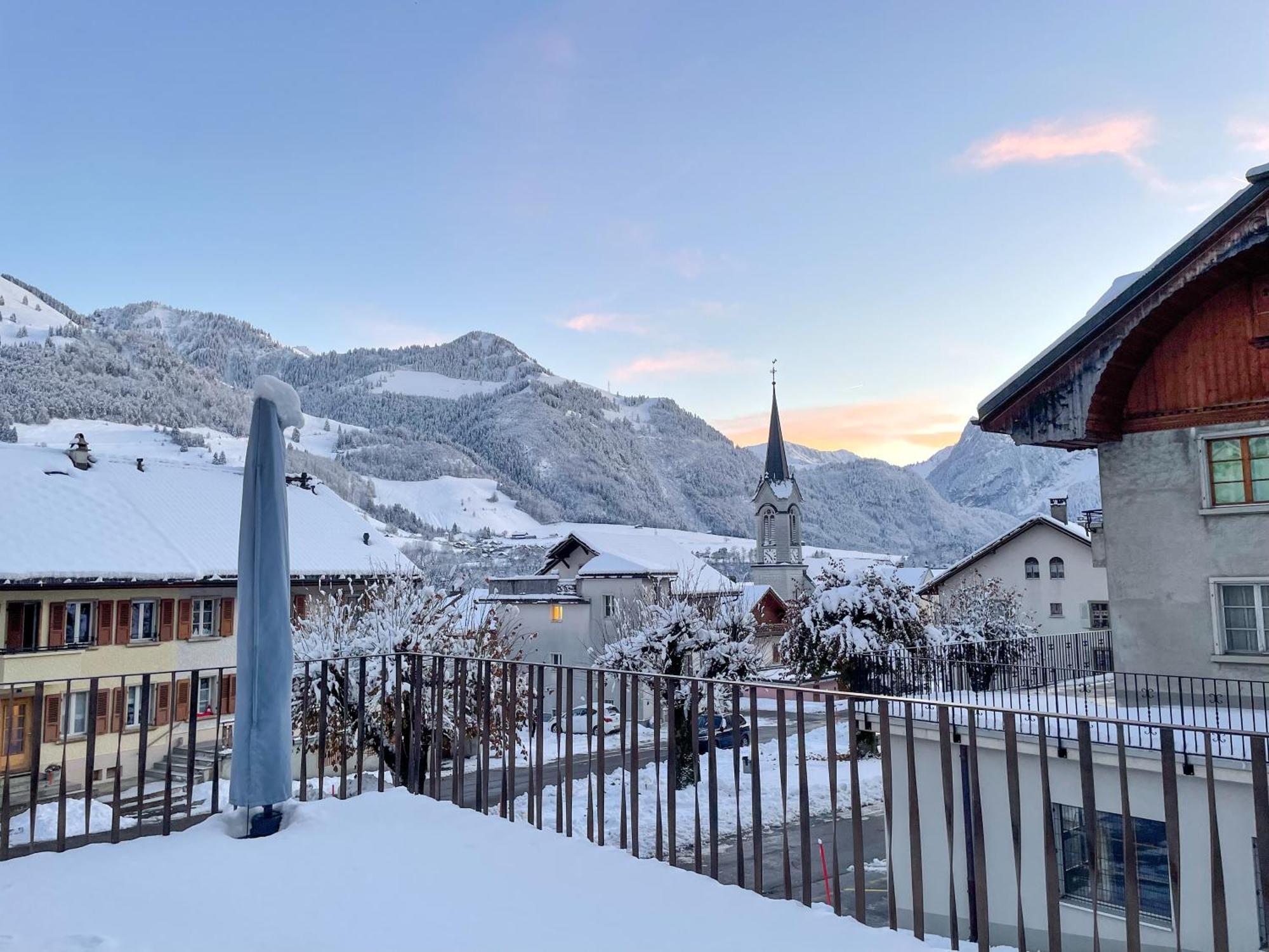 Auberge De L'Ange Albeuve ภายนอก รูปภาพ