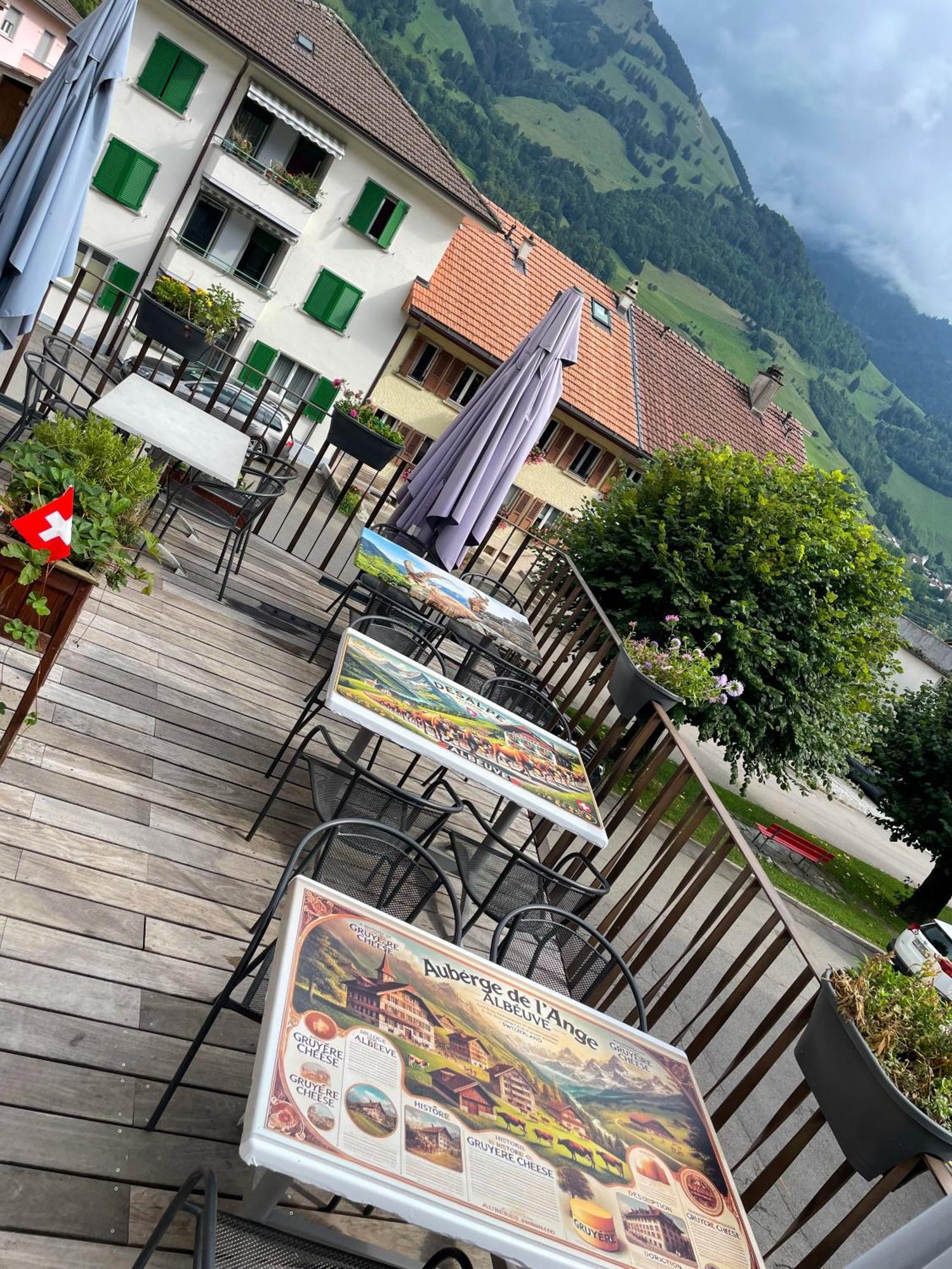 Auberge De L'Ange Albeuve ภายนอก รูปภาพ